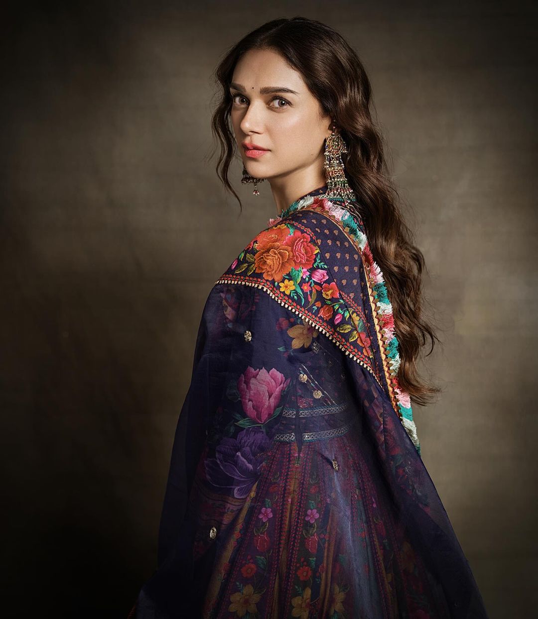 SOUTH INDIAN ACTRESS ADITI RAO HYDARI IN BLUE SALWAR KAMEEZ 1